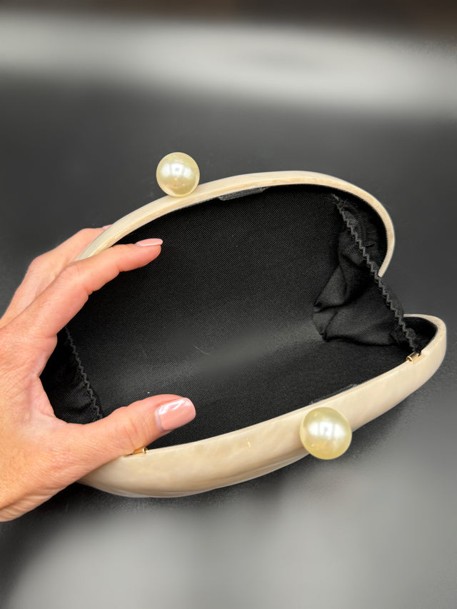 Acrylic Shell Clutch Pearl