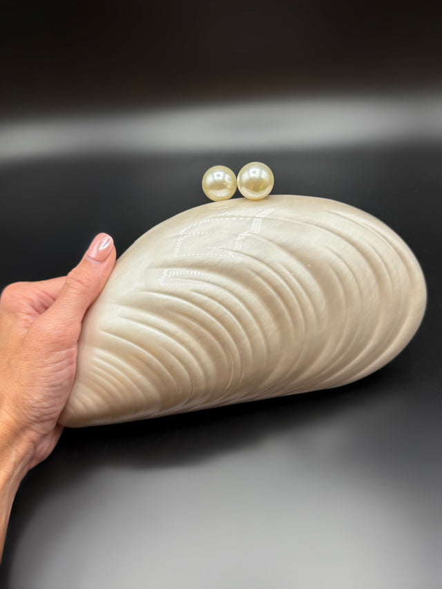 Acrylic Shell Clutch Pearl