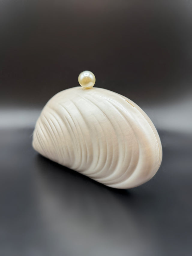 Acrylic Shell Clutch Pearl
