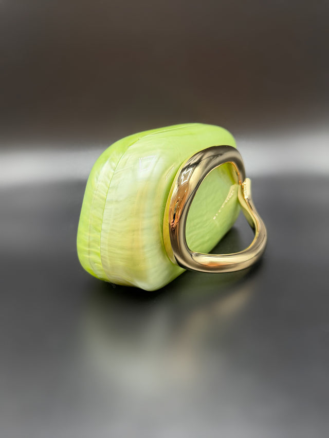 Green Hand Clutch