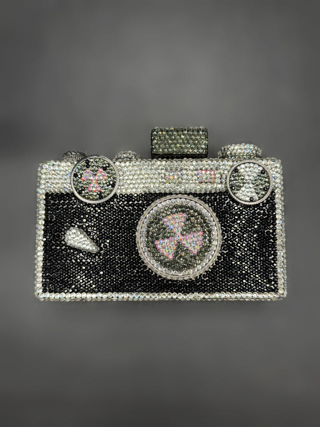 Capture the Moment Black