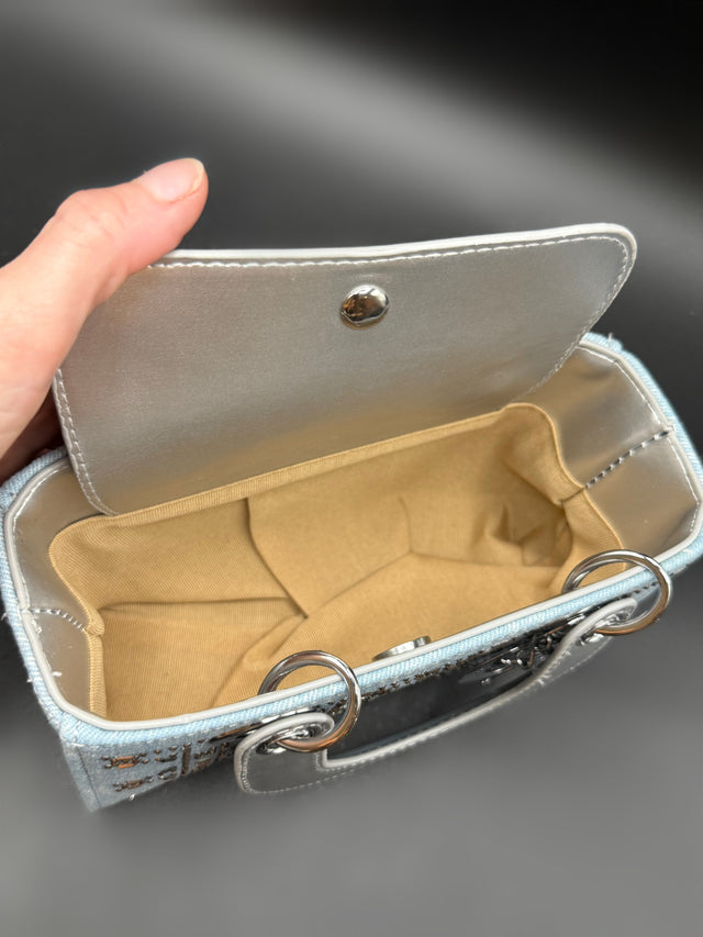 Light Denim Top Handles