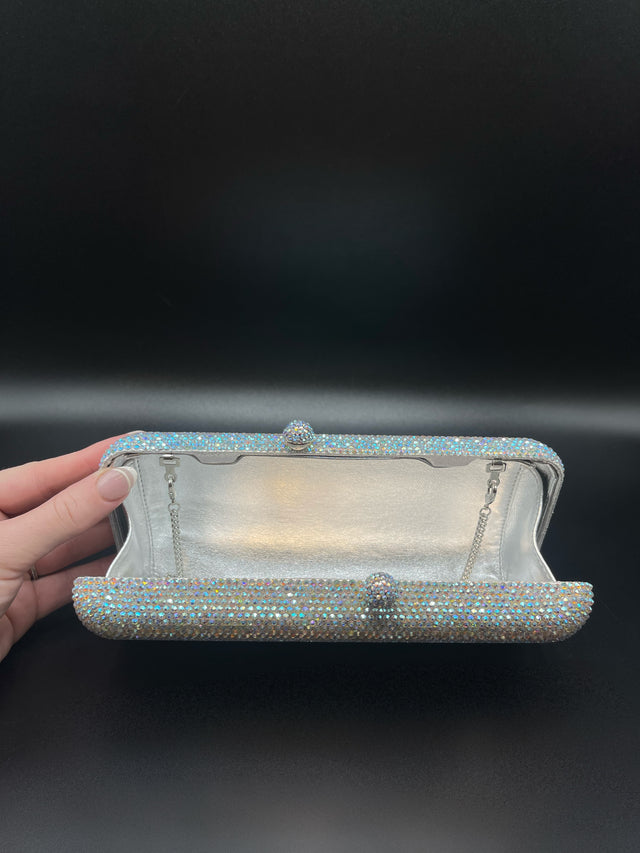 Crystal Clutch AB